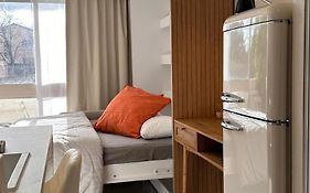 Slux Studio 399